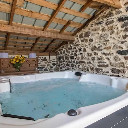 Gite De Reignat 1 Vendégház Montaigut-le-Blanc